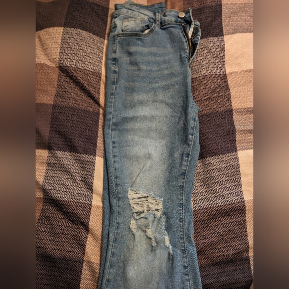 Women's Distressed Flare Jeans - Picture 2 of 4